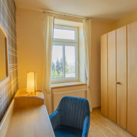 מלון Ferien Residenz Thueringer Wald 4*